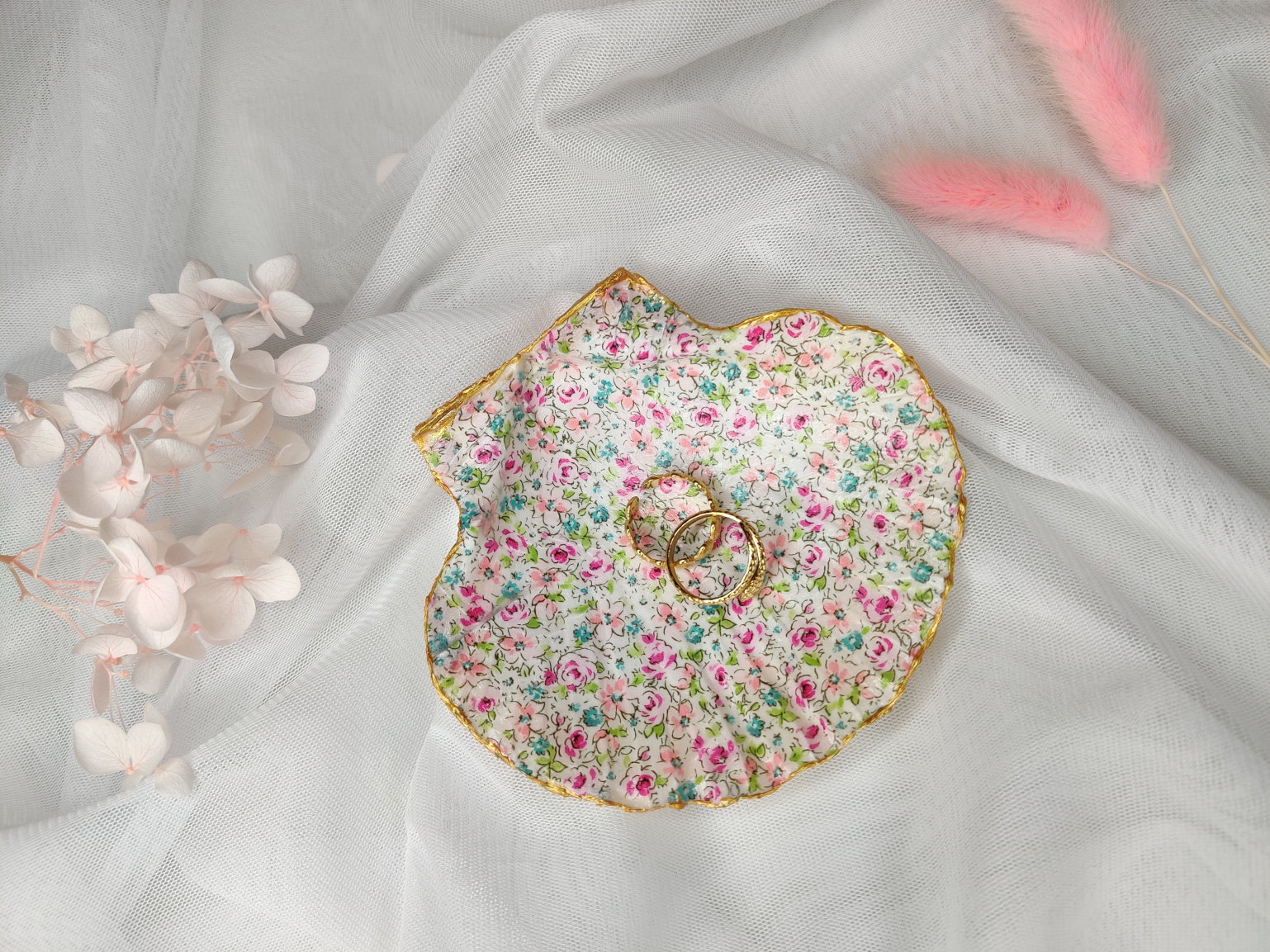DIY : Personnaliser une coquille Saint-Jacques avec du papier Décopatch